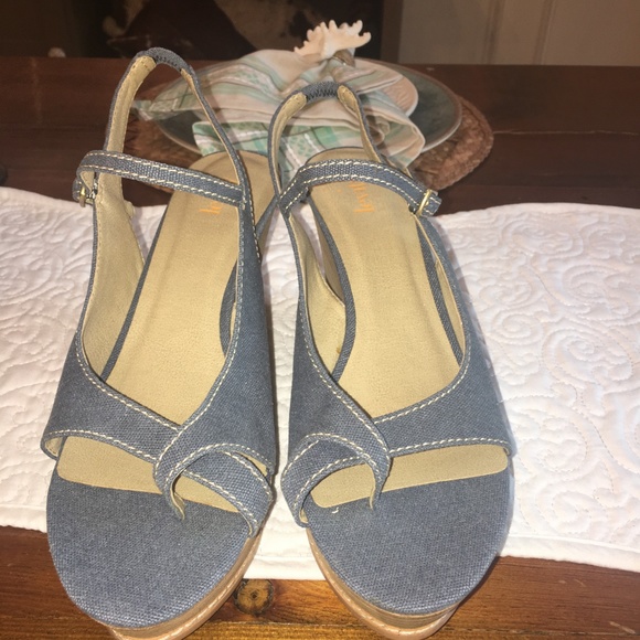 levity Wedges for Women on Sale up to 90% Off: Poshmark NWOT LEVITY CAPRI BLUE JEAN WEDGE SZ 9M